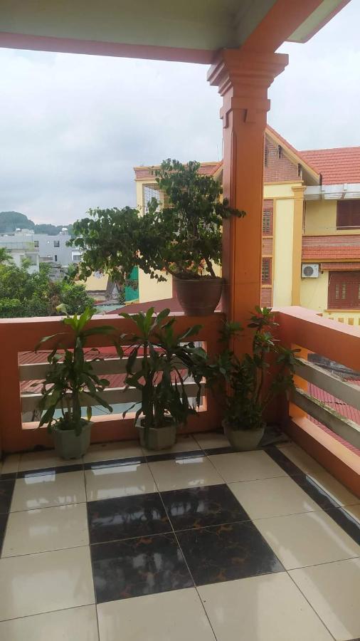 Nha Nghi Thien Trang Bed and Breakfast Kien An Exteriör bild